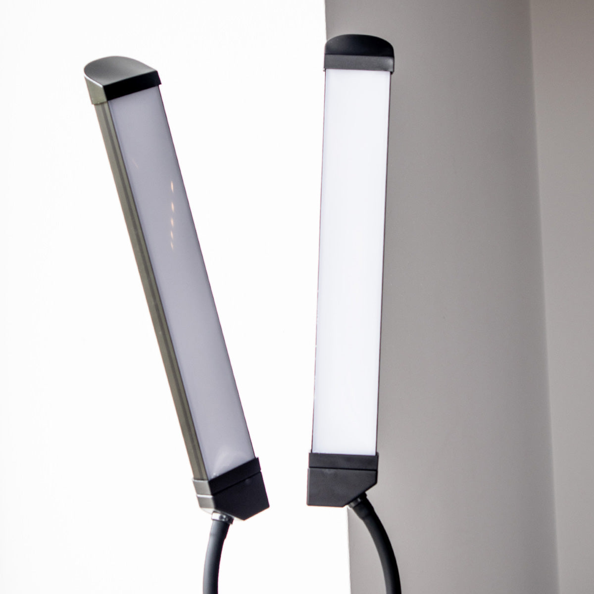 PE Cosmetics - Multimedia-Lampe